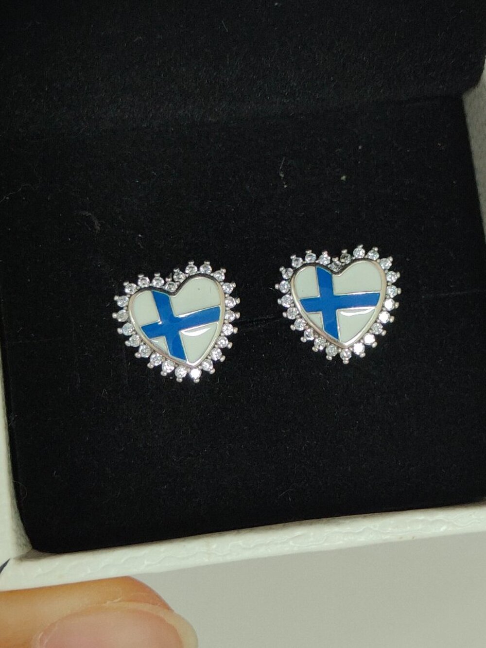 Finland Flag Travel Vacation Heart Stud Earring Exclusive Designed S925 Silver